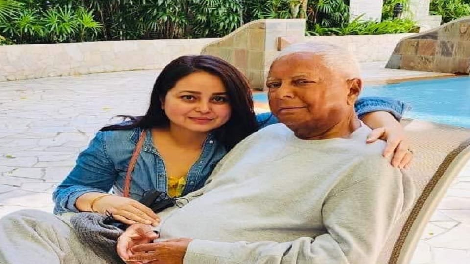 Lalu Yadav daughter Rohinis emotional post from Singapore, read