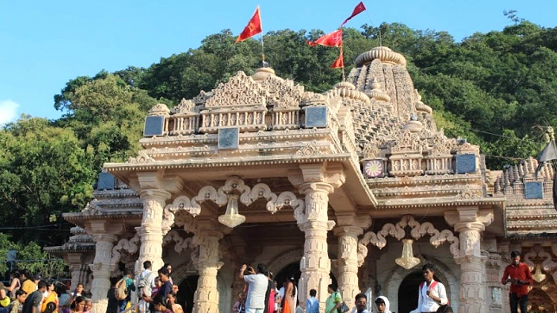 IRCTC Tour Package to Maa Bamleshwari Temple of Raipur Check Indian Railway Trip Price and Booking Details