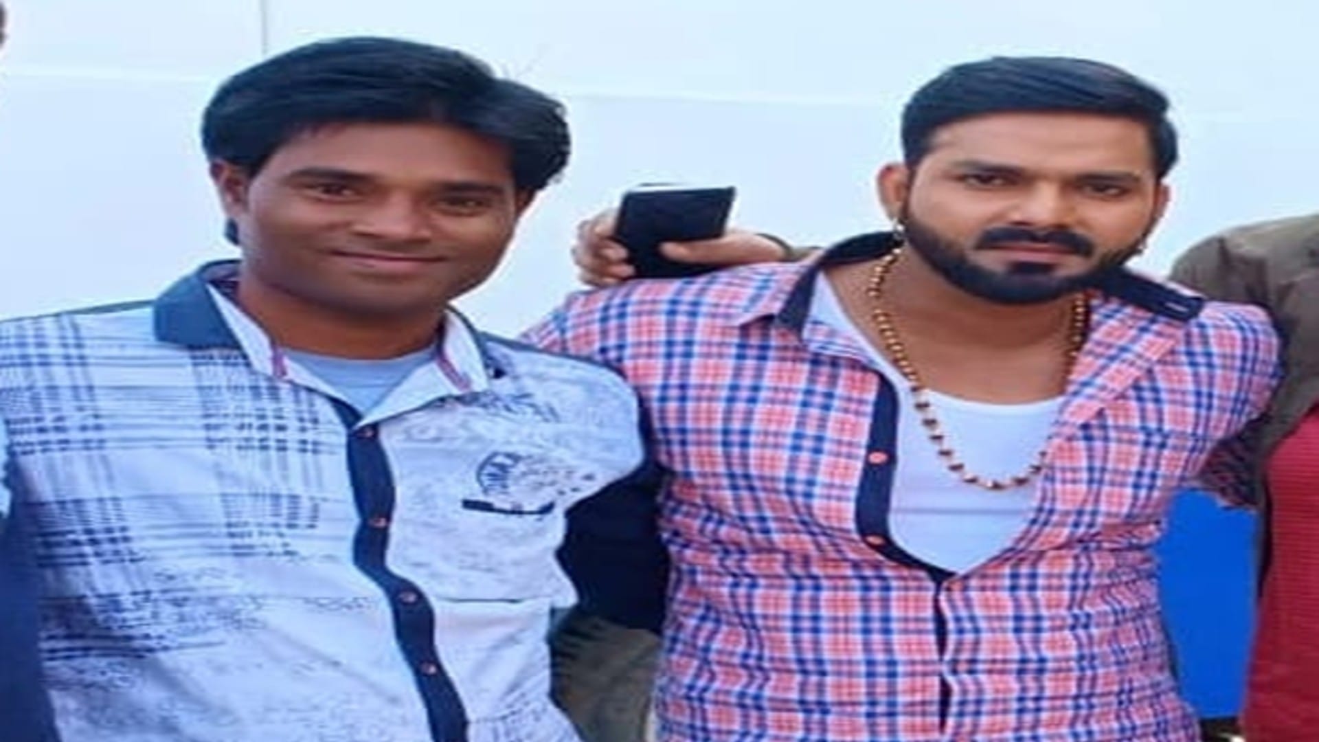 Lollypop lagelu Song Writer Zahid Akhtar Talks about Pawan Singh in recent interview
