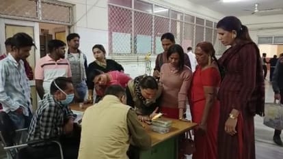 Quarrel between eunuchs in Kota one brutally beaten