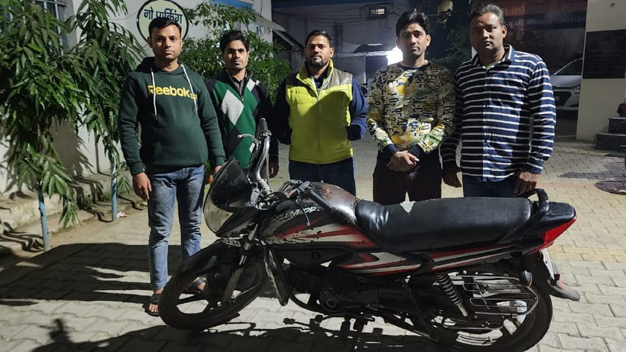 Fire arrested for Bike stunting in Moradabad market