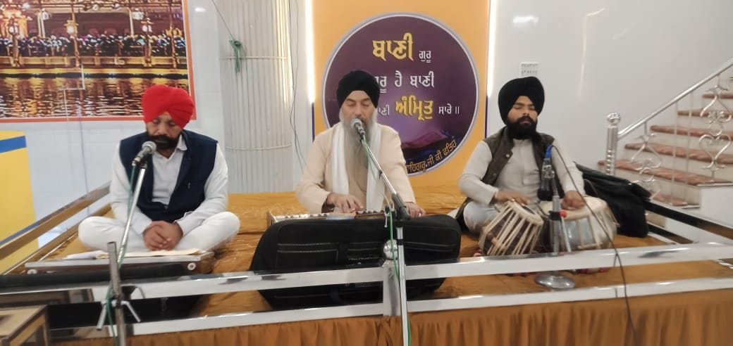 Resolve to follow the ideals of Guru Tegh Bahadur