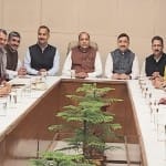 दिल्ली चुनाव  को लेकर सीएम जयराम ने ली कार्यकर्ताओं की समीक्षा बैठक।