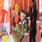 आर्यन शर्मा, रिधिमा ठाकुर व तृप्ता के मॉडल।