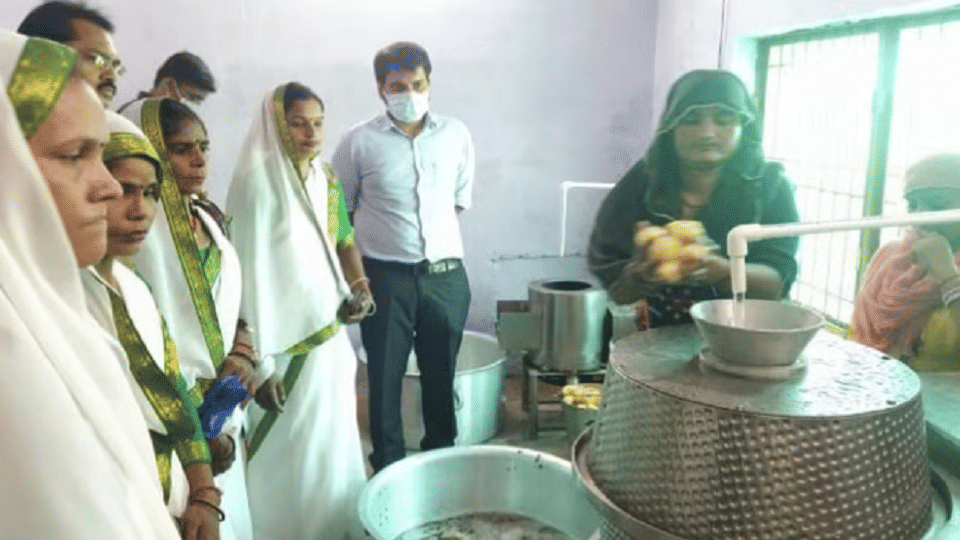 Archichips factory is closed for five months Seven hundred women became unemployed in Firozabad