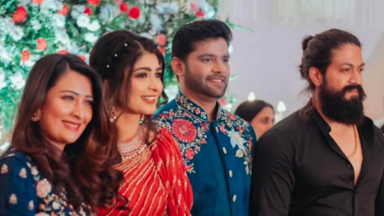 KGF fame Yash and wife Radhika Pandit attends Aditi Prabhudeva wedding reception photos viral
