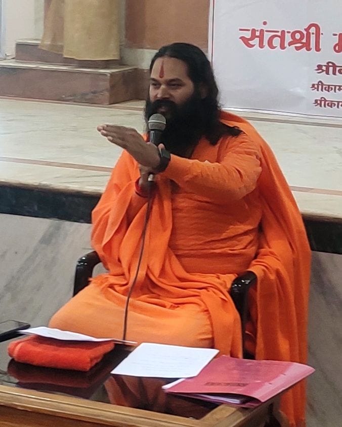 Sant Samaj will roar against live in relation and love jihad