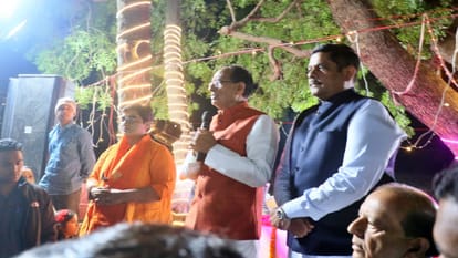 CM Shivraj Says one who wins others is a veer the one who wins himself is Mahavir