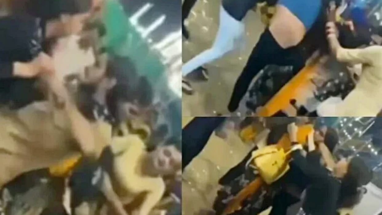 Five girls clashed in sonpur fair for boyfriend in bihar kicked and punched fiercely video viral
