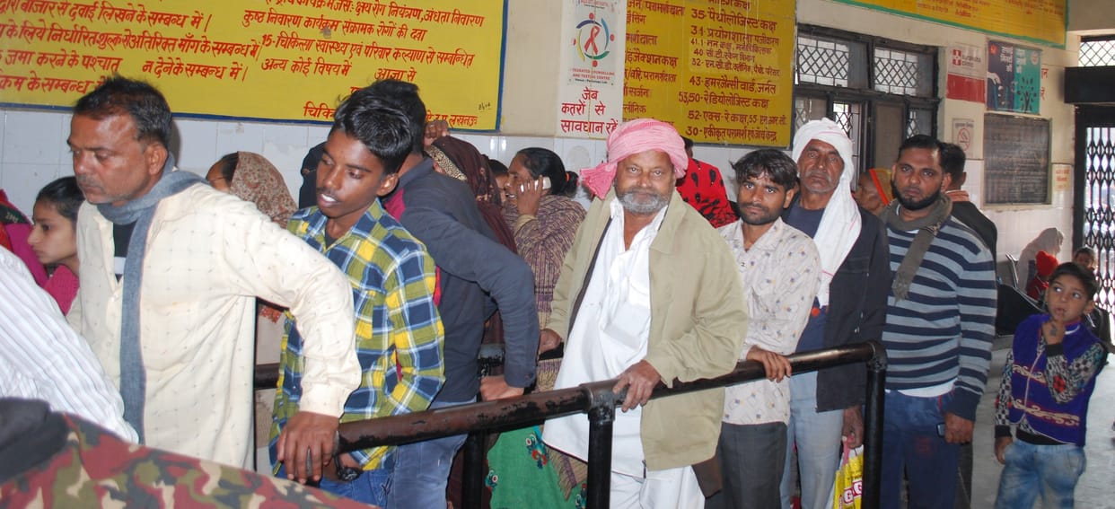 Hathras: Outcry due to viral fever and dengue, the number of patients crossed 500