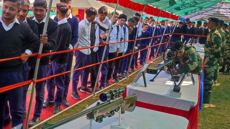 Students excited to see BSF weapons closely in exhibition organized in Marh jammu