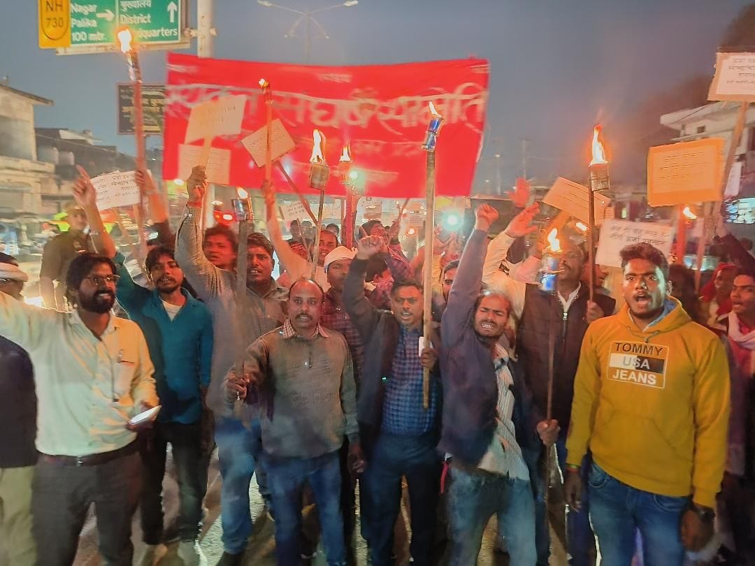electric worker start protest