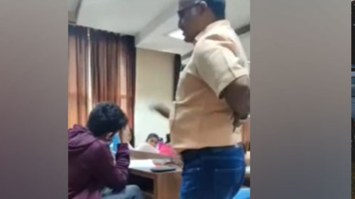 karnataka Manipal Institute of Technology professor barred from class after calling student a terrorist