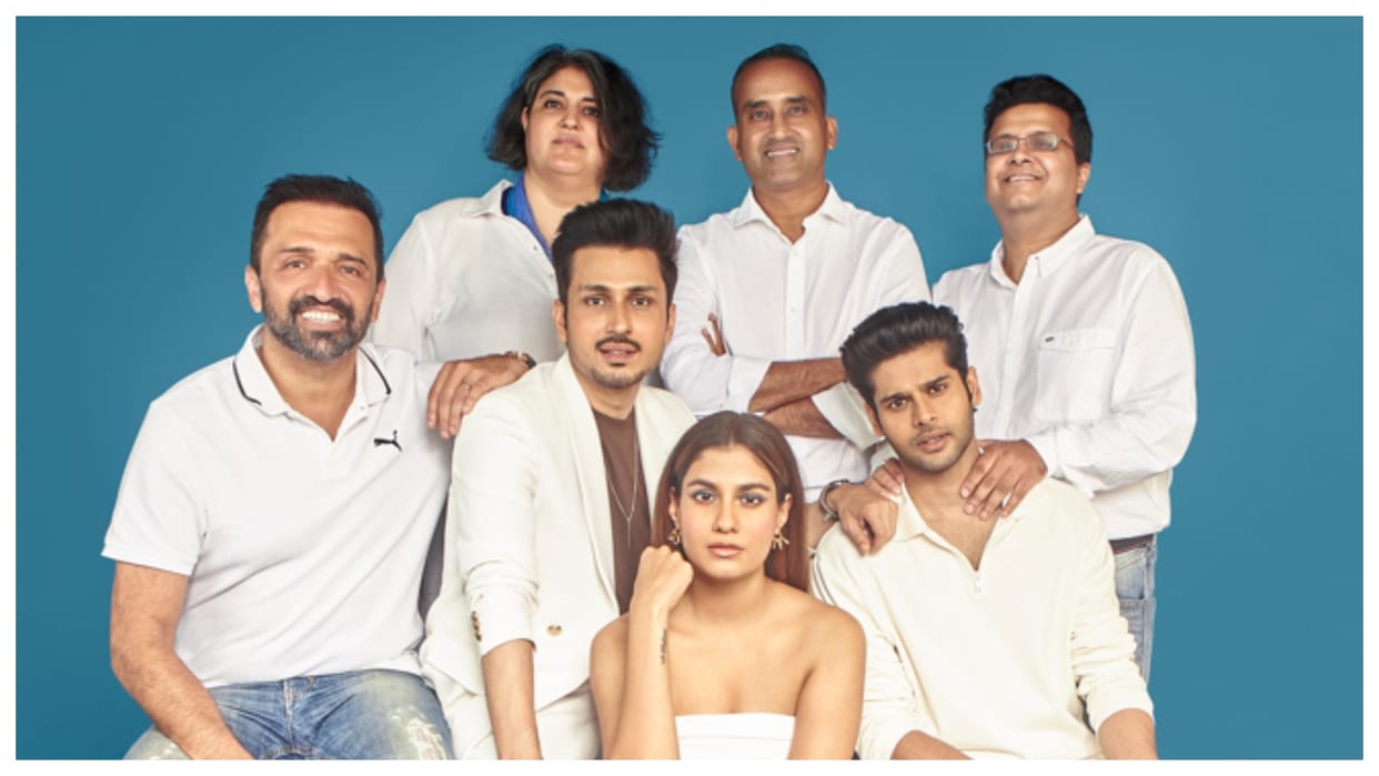 Nausikhiye starring Abhimanyu Dassani Amol Parashar and Shreya Dhanwanthary will be directed by Santosh Singh