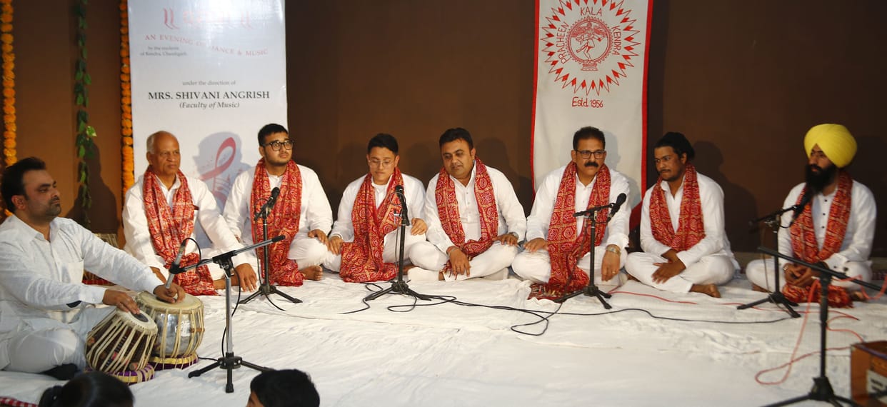 Special evening of music in ancient art center, 40 artists presented