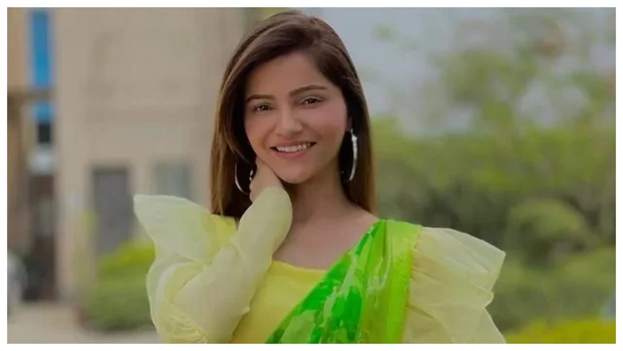 Rubina Dilaik is pregnant spotted outside clinic With Abhinav Shukla Actress gave witty reply to fans