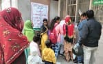 नागरिक अस्पताल में स्वास्थ्य की जांच करवाने पहुंचें आयुष्मान योजना के लाभार्थी। संवाद