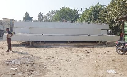 काशीपुर पहुंचे स्टील गर्डर ब्रिज के पार्ट्स। संवाद