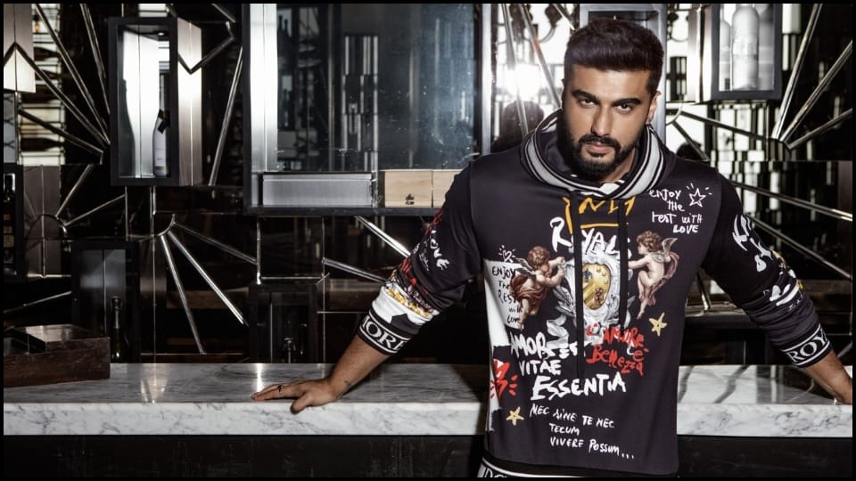 Pathaan Kuttey actor arjun kapoor reacts on besharam rang controversy supports shahrukh khan deepika john fil
