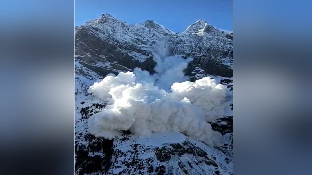 Avalanche in Lahaul Valley Yanigang Glacier, video went viral