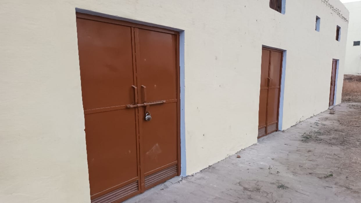 Baghpat: Hopes are dying for science education the condition of colleges are getting worst