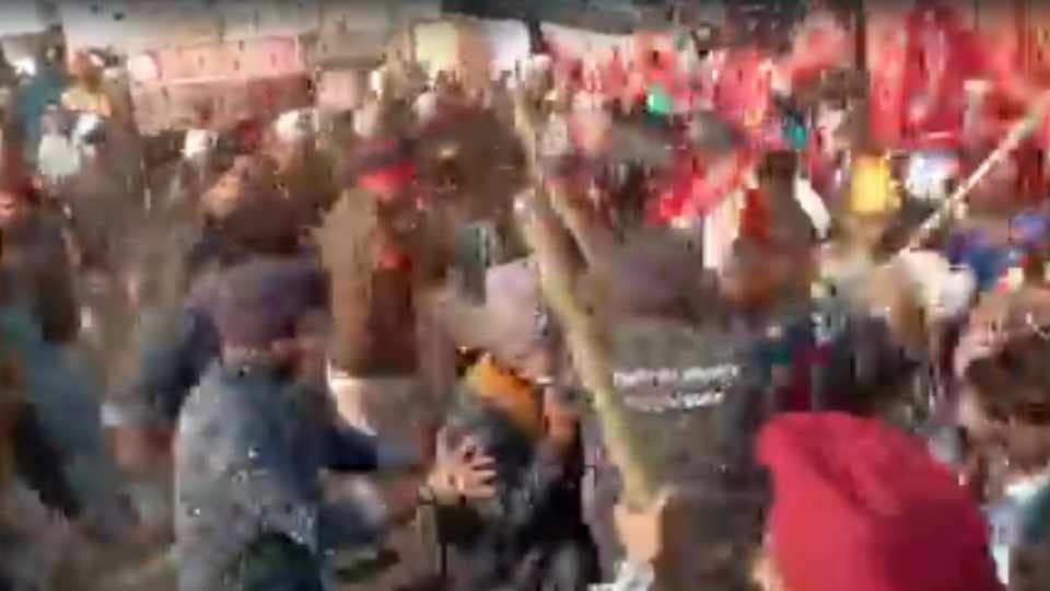 Punjab Police lathi charged Mazdoor Union people who marching towards CM residence in Sangrur