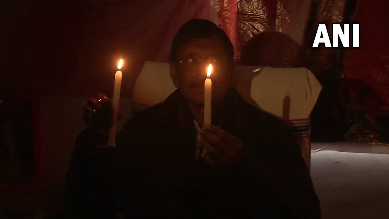 bjp mp sanjay seth held press conference by lighting candle in protest against power cut