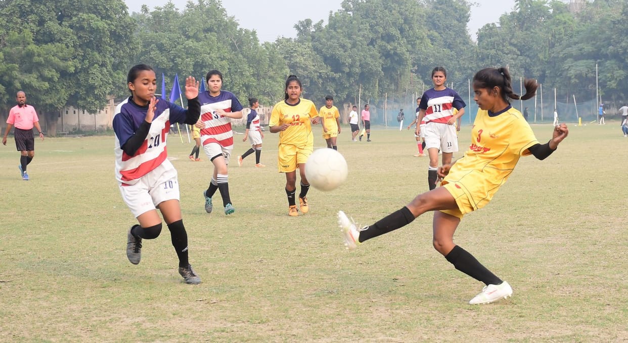 Agra, ajamgarh, varanasi, mirzapur steps in semifinal