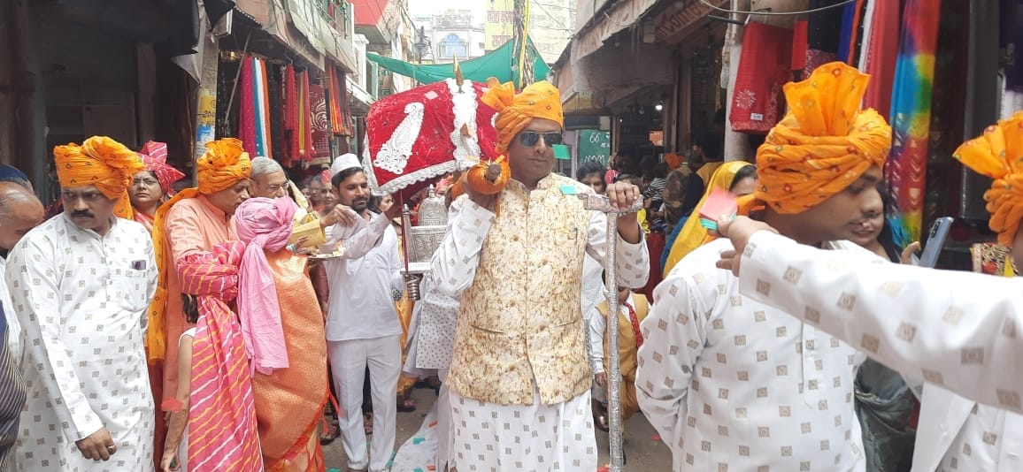 Banda: Palki Shobha Yatra of Jain Samaj