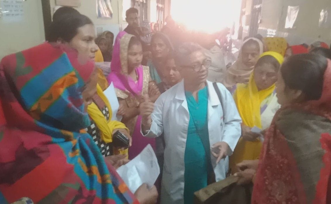 Hathras: Brokers are extorting money in District Women's Hospital