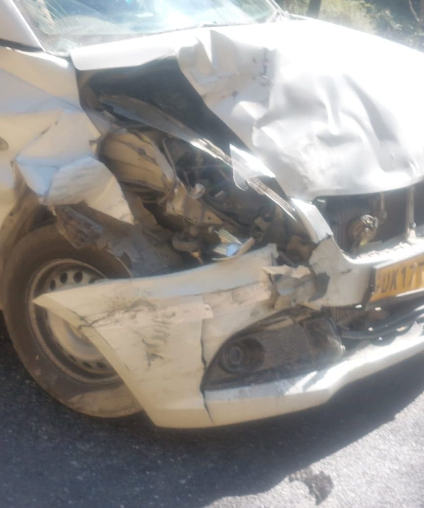 Four injured in collision between car and tempo on Mandi-Pathankot NH