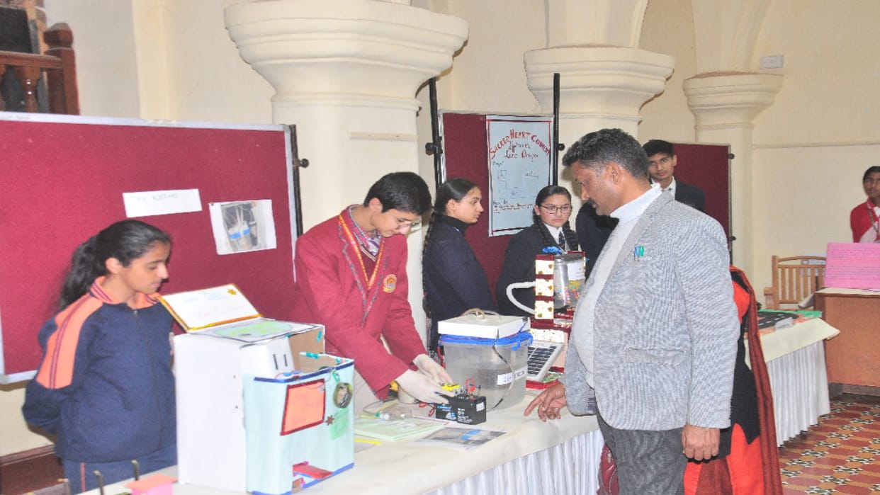 Rudra Chauhan of Kotkhai made oxygen concentrator in five thousand