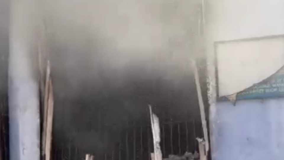 Massive fire breaks in textile factory in Ludhiana