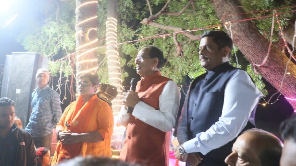 A grand memorial will be built at the martyr's site in Sehore