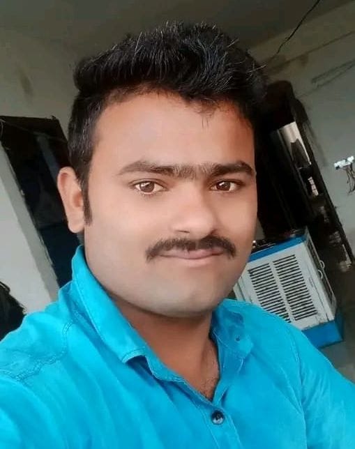 Young man dies due to collision with loader, younger brother Gambhir