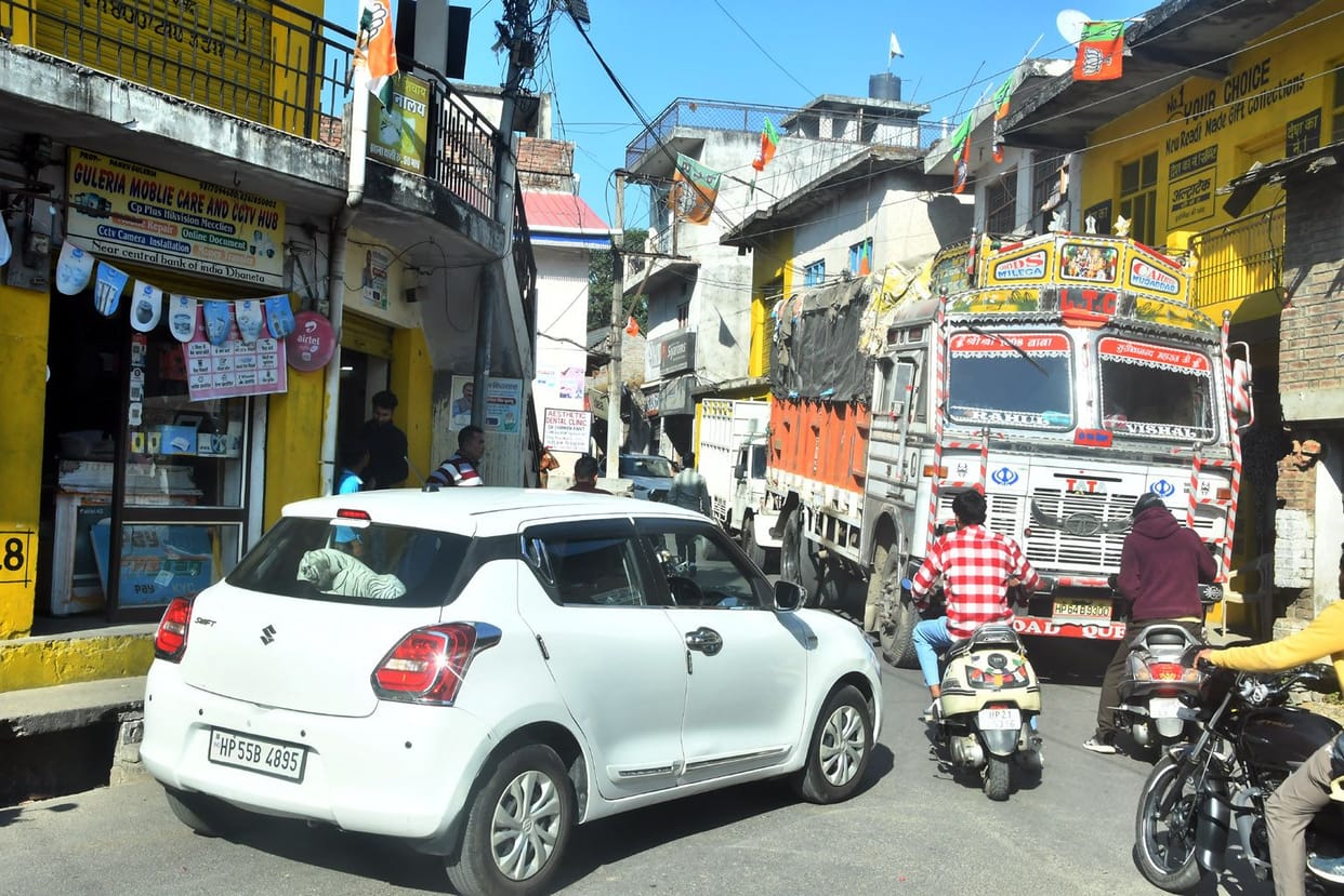 Encroachment not removed from the market even after the order of the High Court