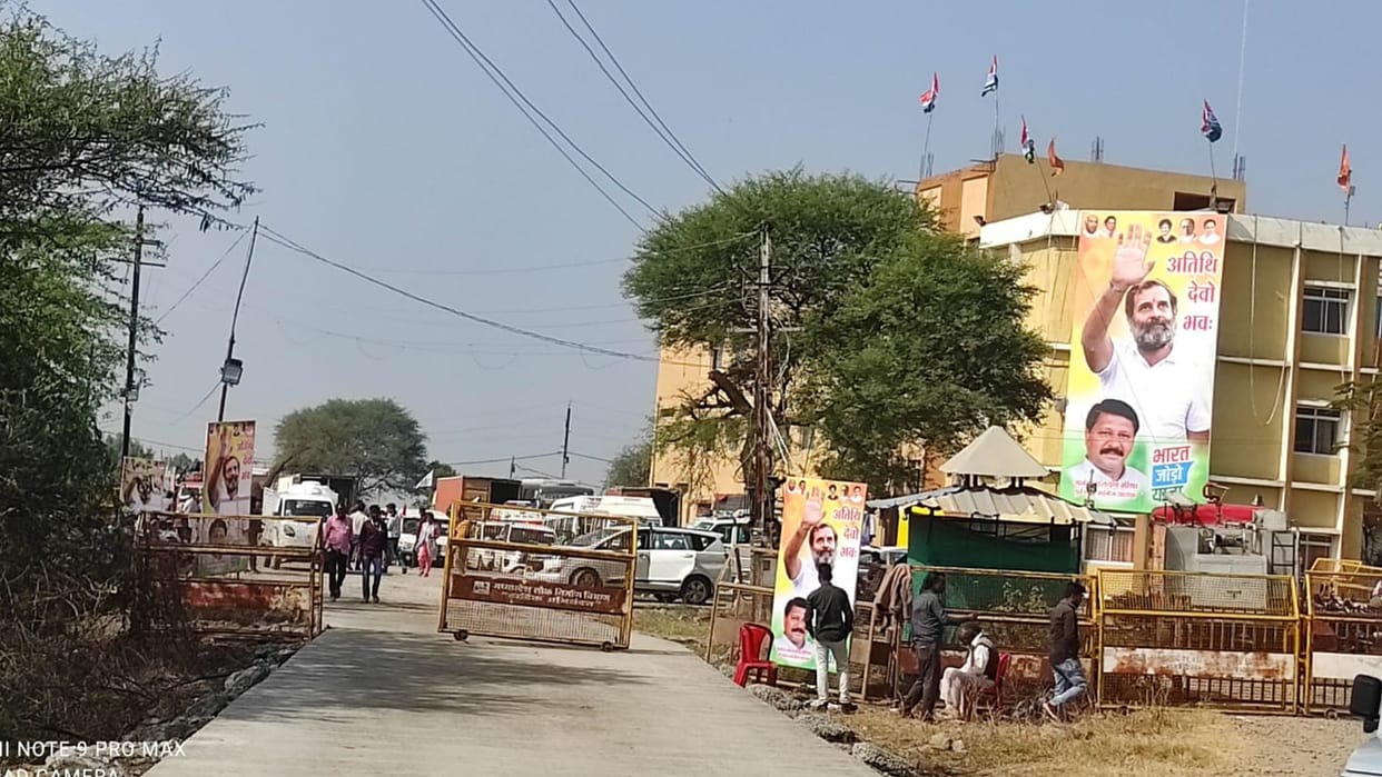 Politicians from Ujjain avoid staying the night, Rahul Gandhi and Digvijay Singh stayed outside the city limit