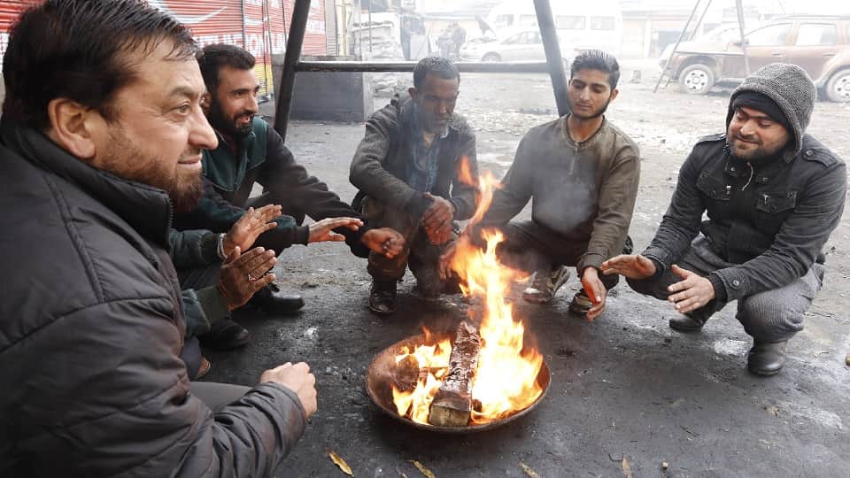 MP Weather Today: Mercury rises again in Madhya Pradesh, people are chilling due to cold winds