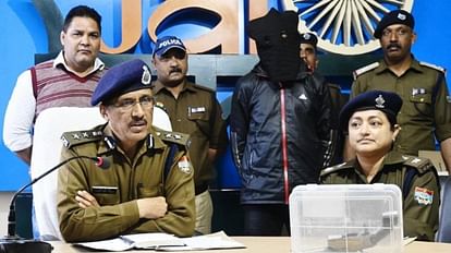 छात्रा पर फायर झोंकने वाला युवक गिरफ्तार