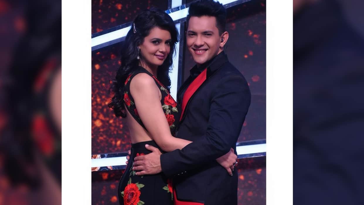 Aditya Narayan Shweta Agarwal wedding anniversary Singer was in love at first sight with Shaapit costar