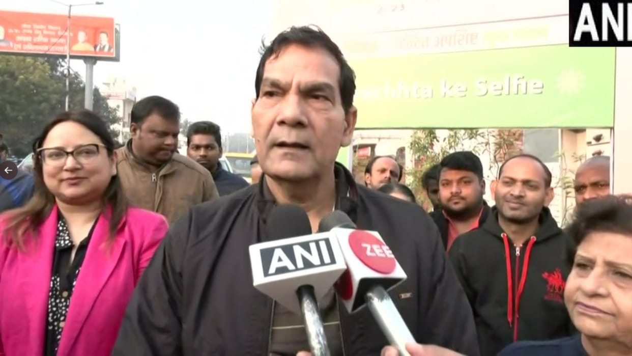 Cleanliness campaign starts in 75 districts in Uttar Pradesh.