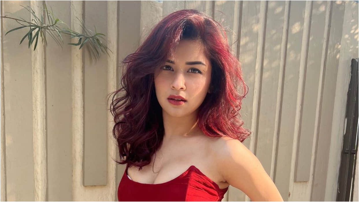 avneet kaur wear red off shoulder top with tight fitting skirt for latest photoshoot