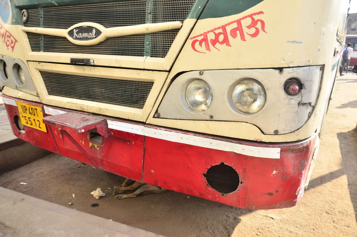 Buses running without indicators in fog