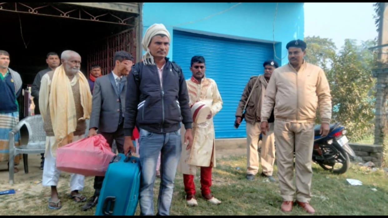 Khagaria: garland done; Before going to the mandap, the bride rejected groom, barati hostage