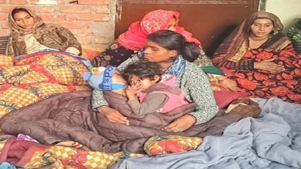 Firozabad fire incident family spent the last night at the Gaushala