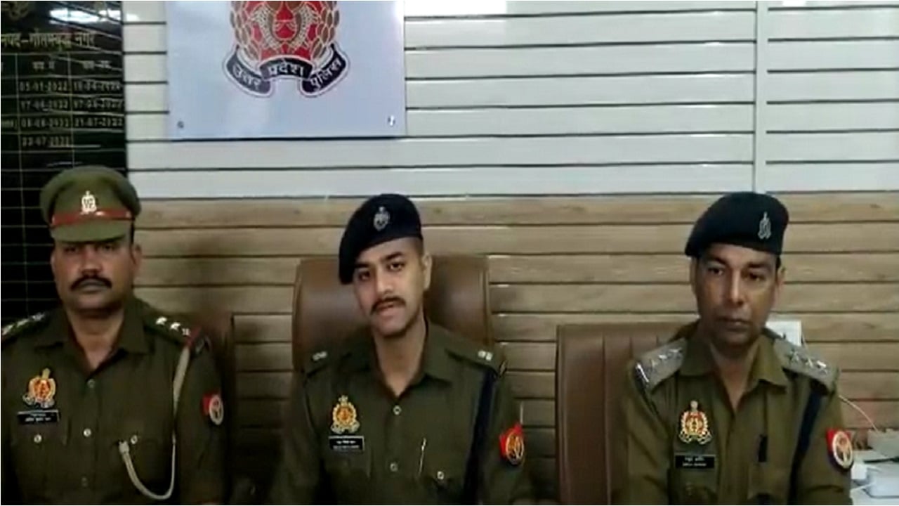 Three accused arrested for selling fake iPhone in Noida Sector 63