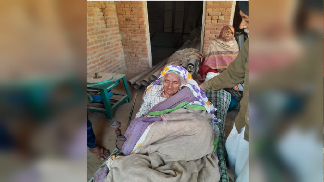 BAGHPAT: miscreants escaped by pulling the coil of the elderly woman sleeping in the house