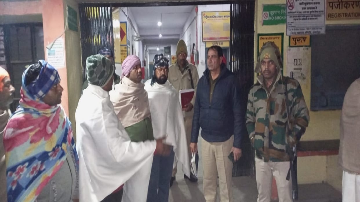 Amroha Road Accident: News Three friends died in a road accident