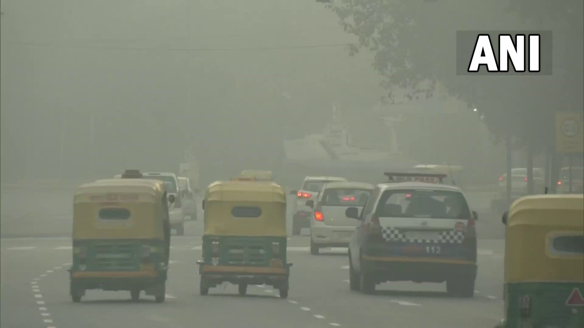 Delhi Air Pollution Breathing crisis continues in the air of Delhi