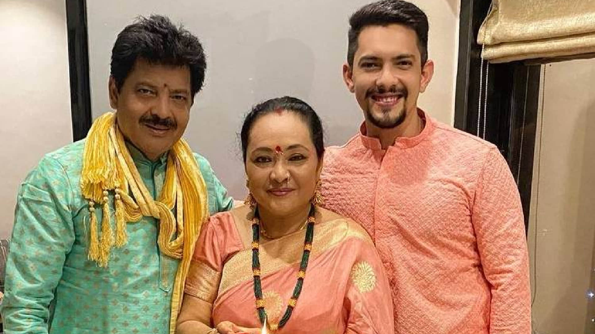 Udit Narayan Birthday know about singer first wife Ranjana who he left in bihar and marry deepa gahatraj